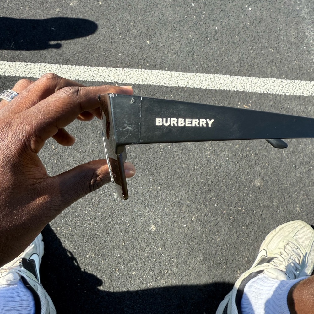 Black Rectangular Sunglasses - image 4